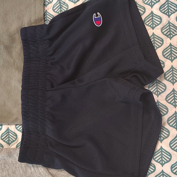 Bundle Of Kids Short Sets Size 3 To 6 Months Champion And Carter's - Picture 9 of 9